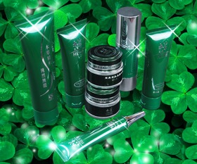 本草寶典化妝品 自然護膚與店鋪視覺的完美融合